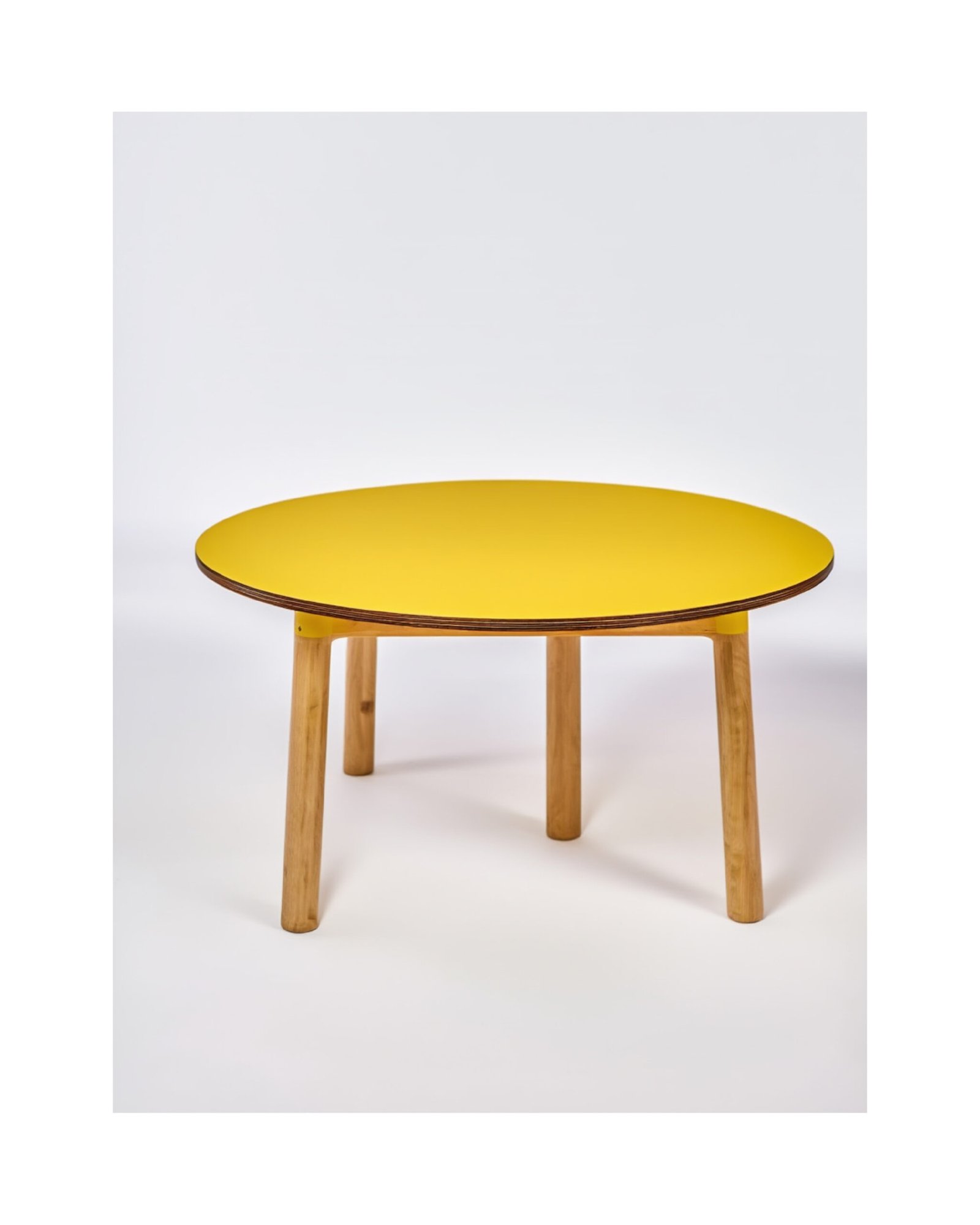 Wooden Round Table for Schools